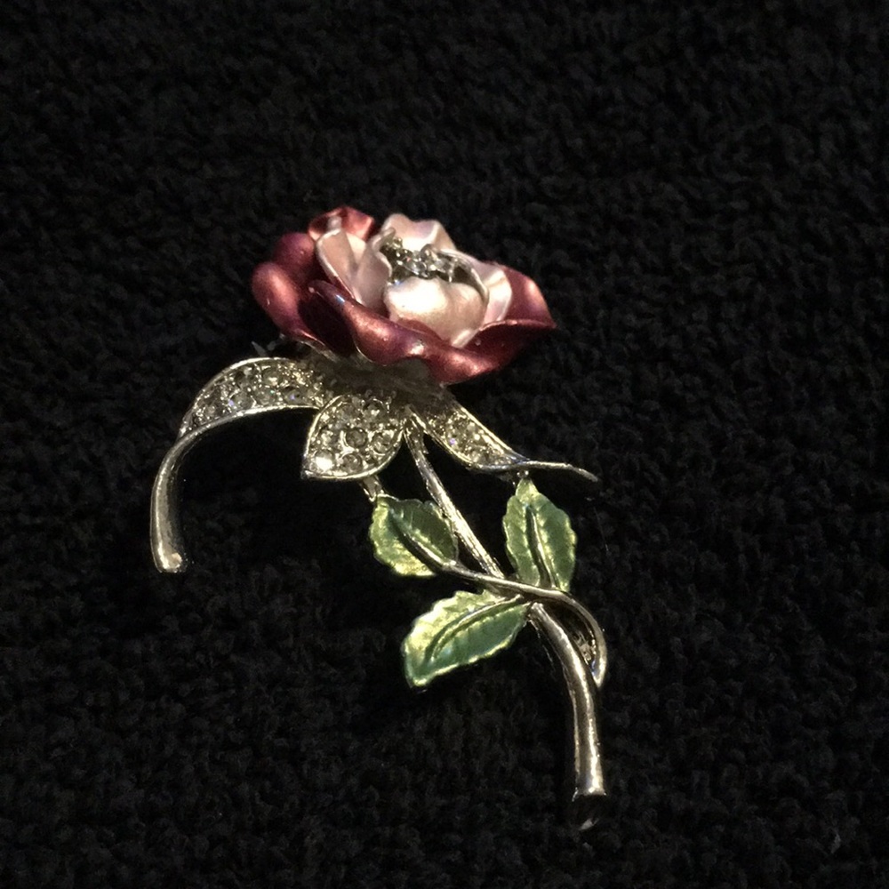 Ashley Brookes flower pin/brooch- stunning!!